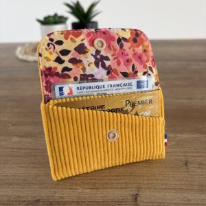 porte carte en velours côtelé jaune